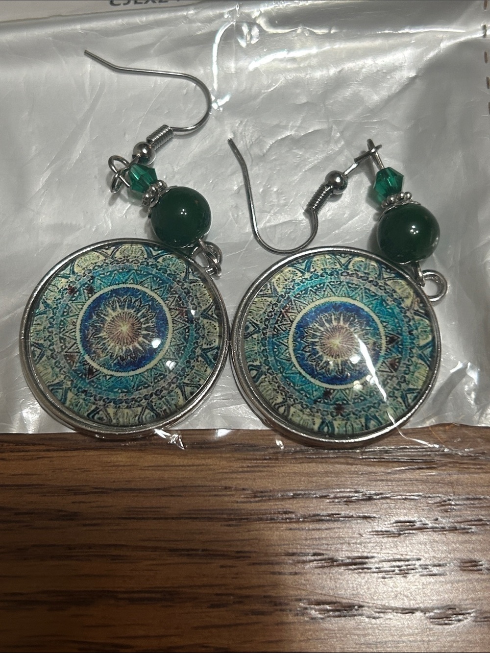 Green Mandala Drop Earrings NWT Comes with pouch for gift giving.